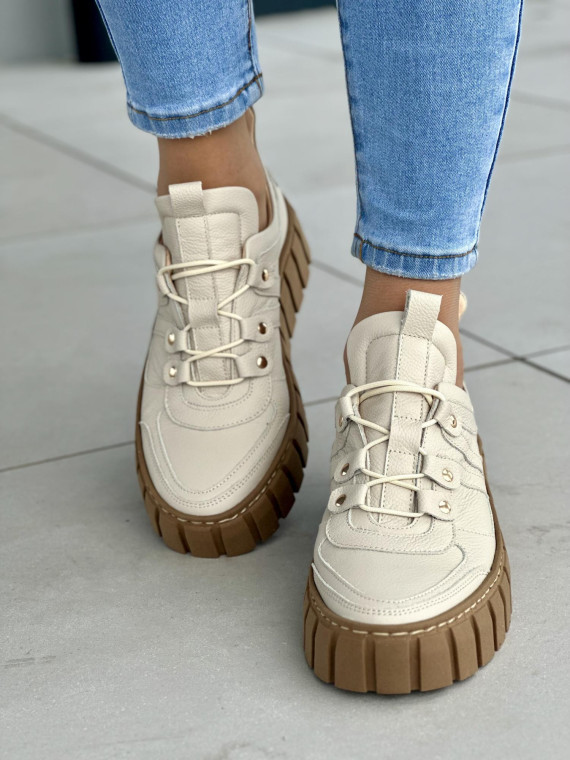 Lekkie beżowe trampki damskie na wyższej podeszwie, skóra naturalna