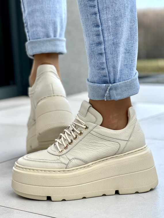 Lekkie beżowe trampki damskie na grubej platformie, skóra naturalna