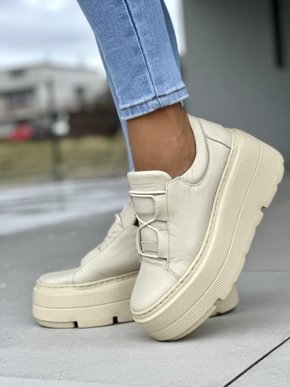 Lekkie beżowe trampki damskie na grubej platformie, skóra naturalna