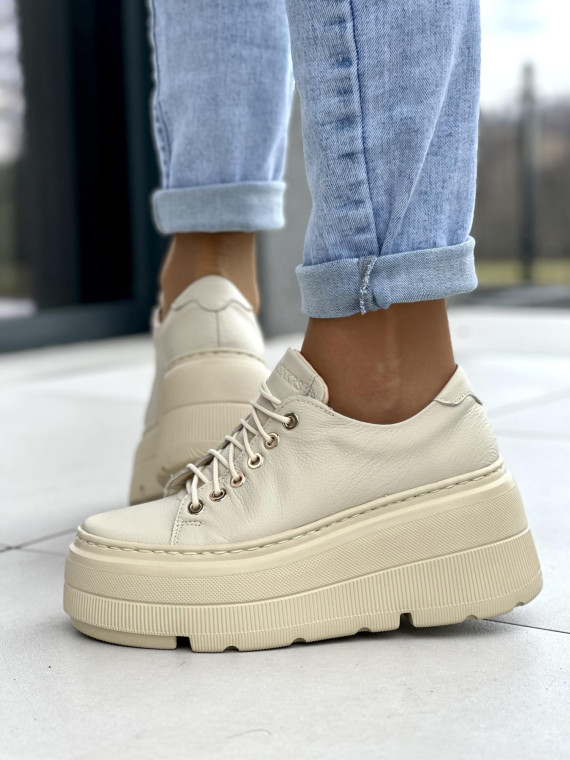 Beżowe trampki damskie na grubej lekkiej platformie, skóra naturalna