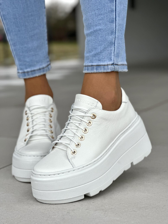 Lekkie białe trampki damskie na grubej platformie, skóra naturalna