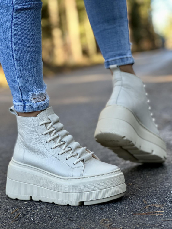 Wysokie beżowe trampki damskie na lekkiej grubej platformie, skóra naturalna