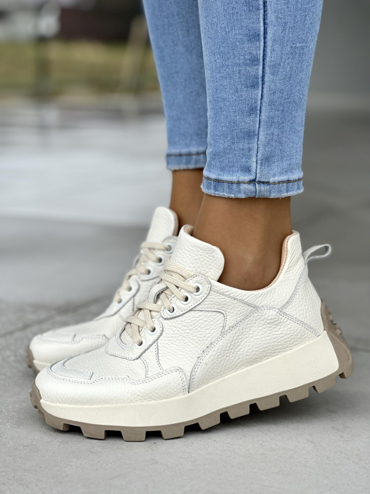 Wygodne kremowe sneakersy damskie, skóra naturalna