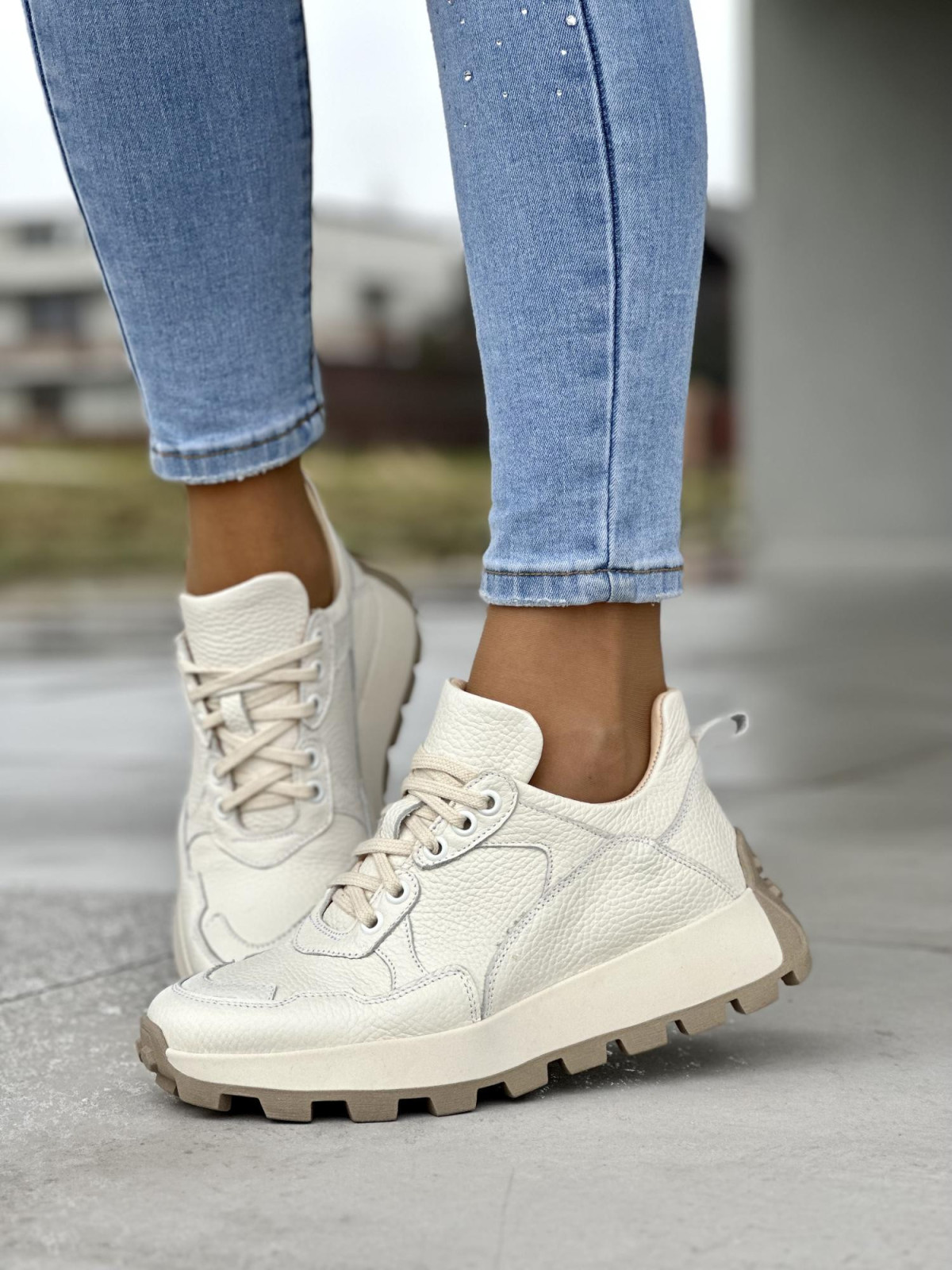 Wygodne kremowe sneakersy damskie, skóra naturalna