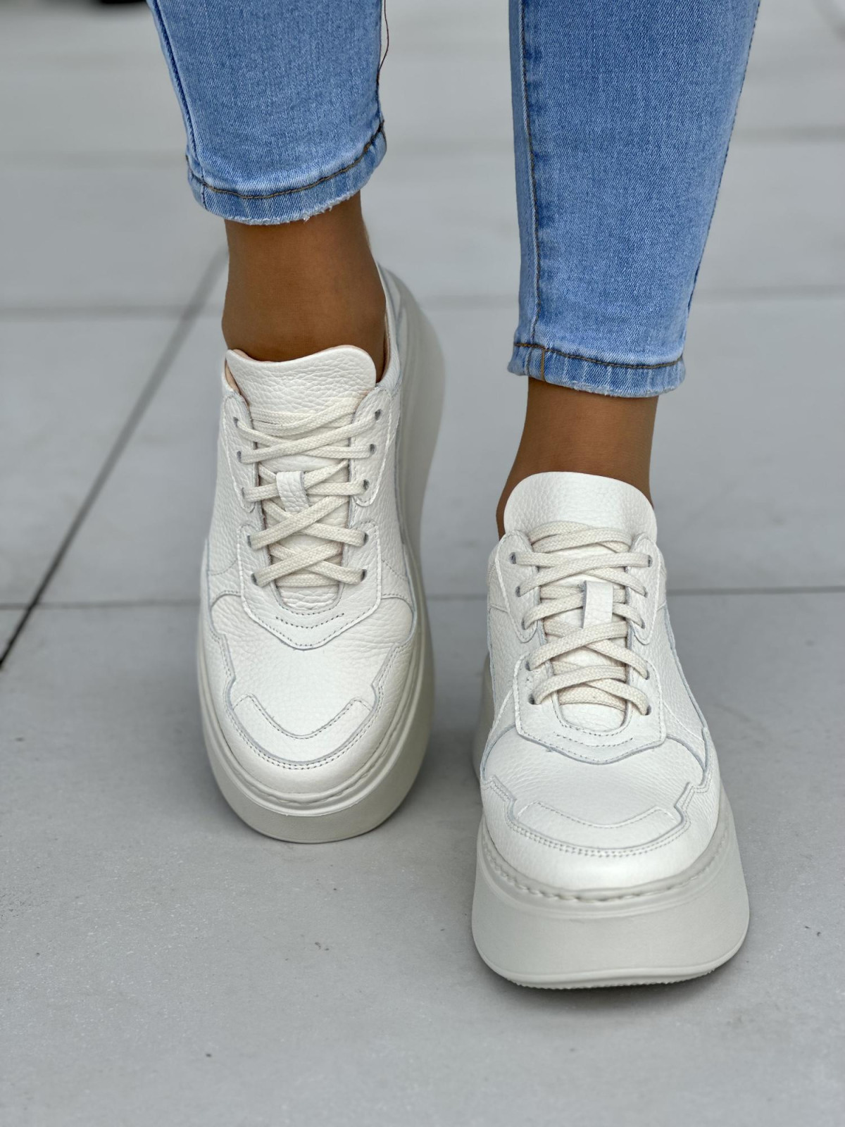 Wygodne kremowe sneakersy damskie na platformie, skóra naturalna