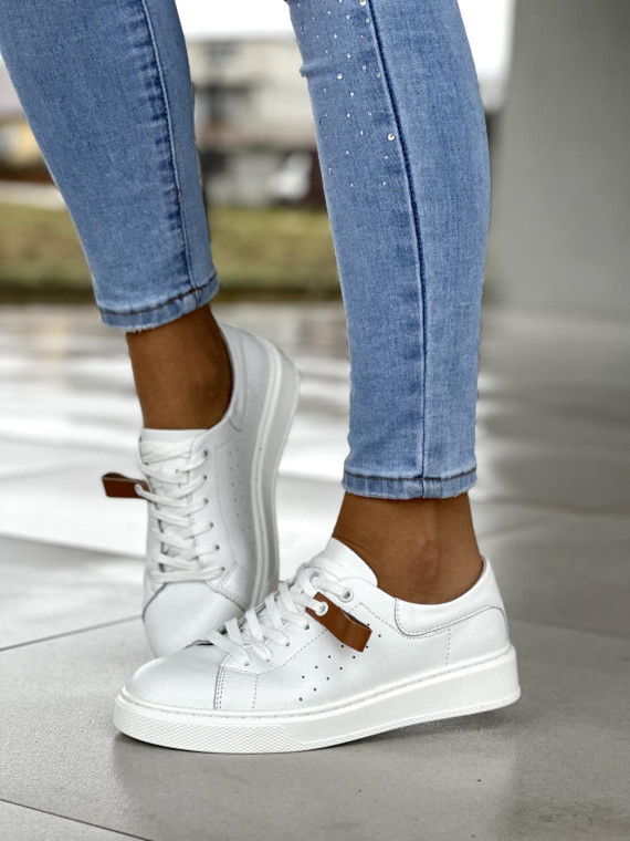 Lekkie białe trampki damskie, skóra naturalna