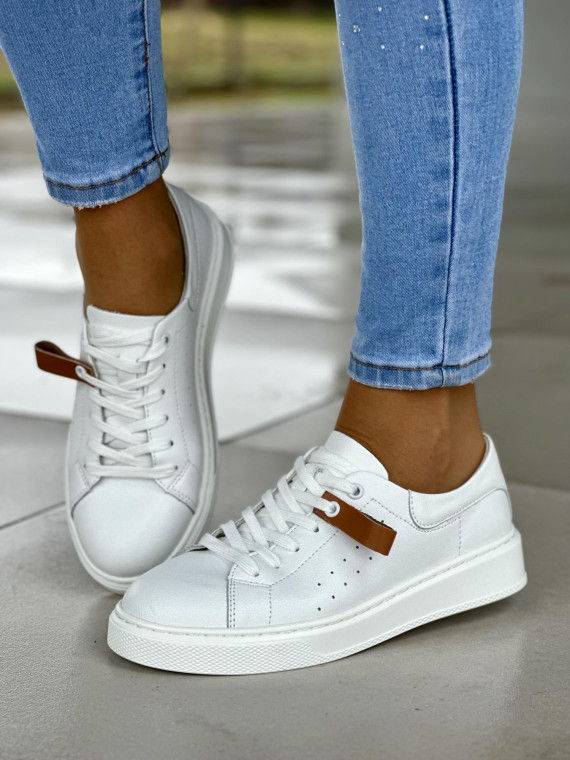 Lekkie białe trampki damskie, skóra naturalna