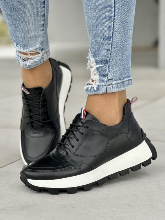 Stylowe czarne sneakersy damskie, skóra naturalna