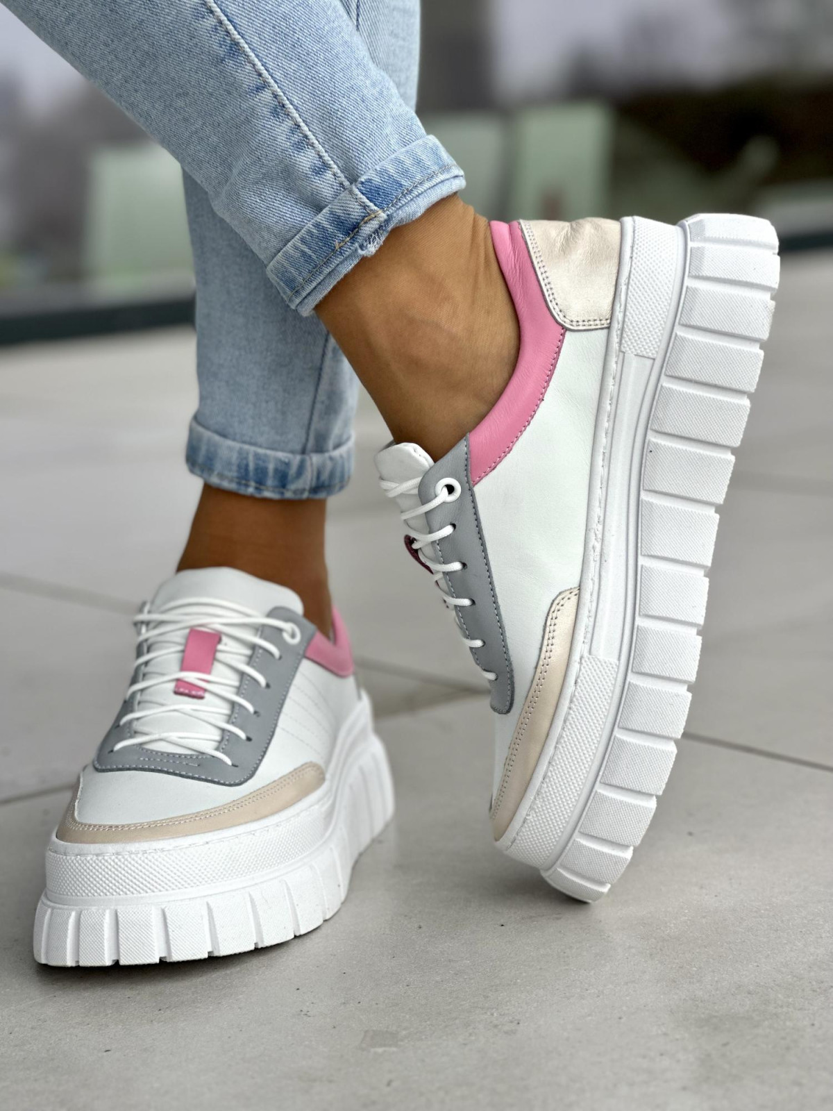 Wielokolorowe trampki damskie na wyższej podeszwie, skóra naturalna