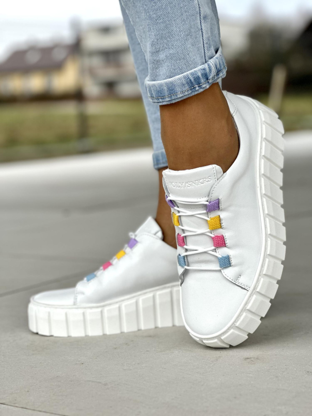 Lekkie i wygodne białe trampki damskie rainbow, skóra naturalna