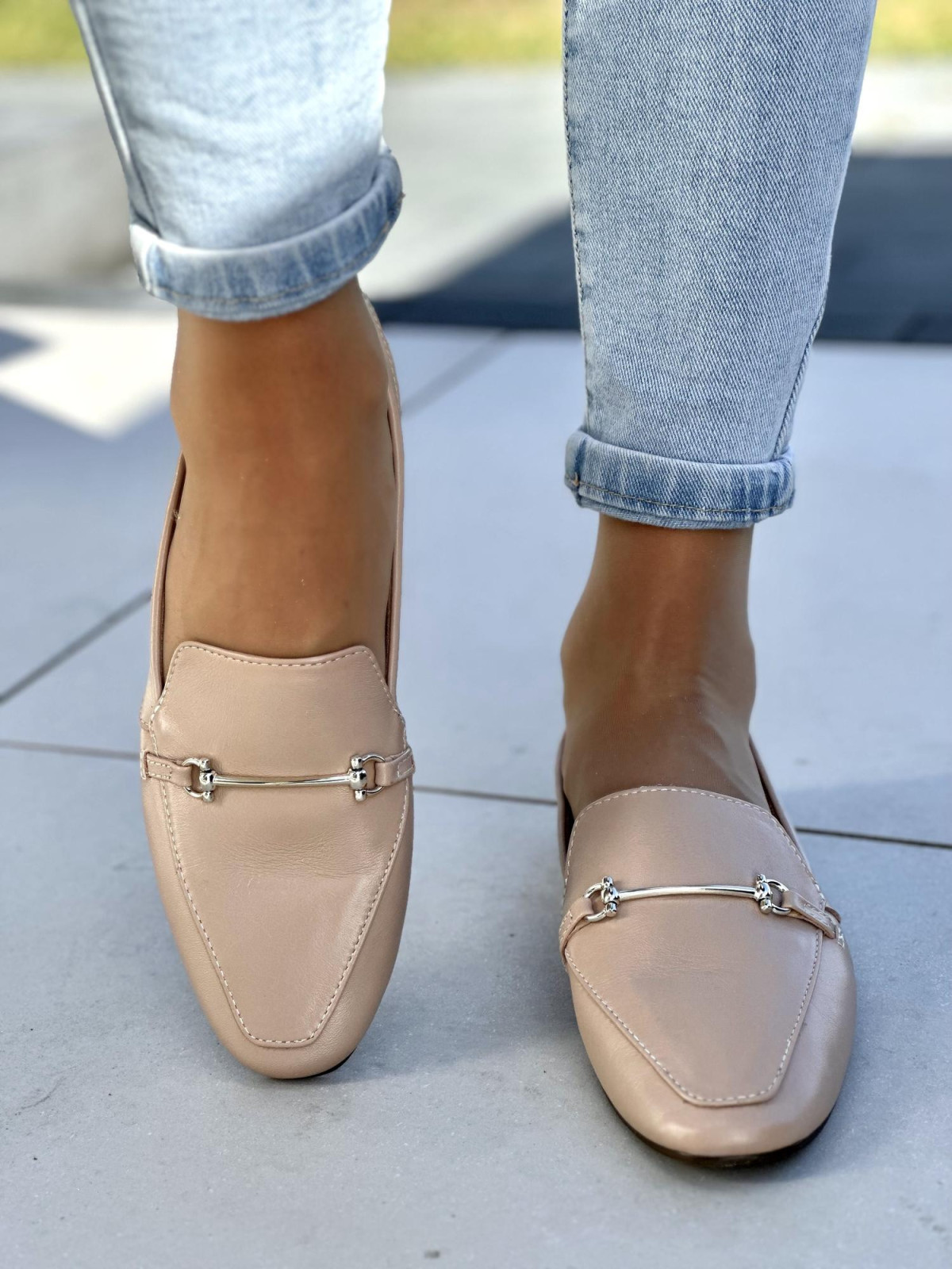 Bardzo wygodne i lekkie beżowe mokasyny damskie, skóra naturalna