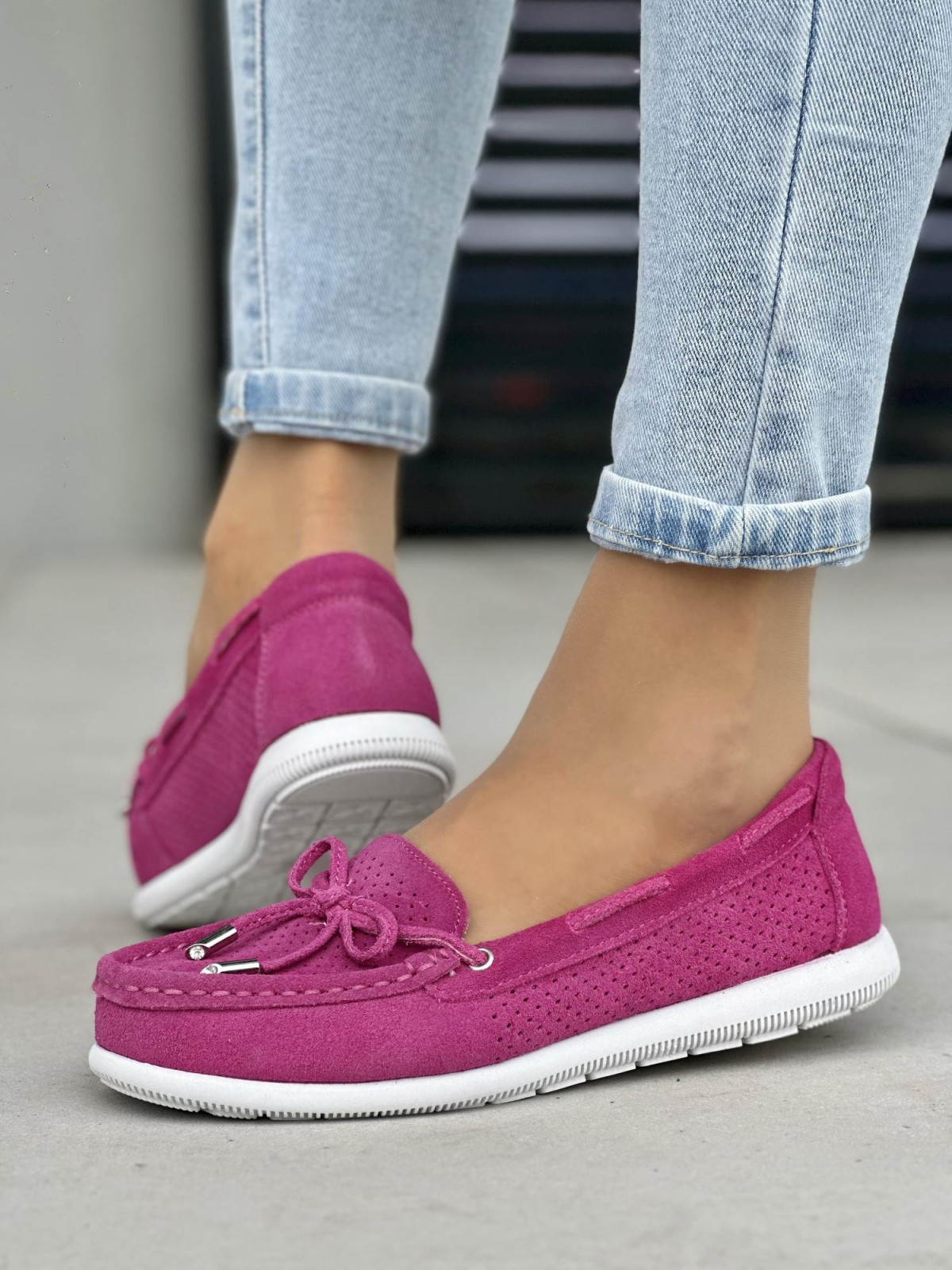 Wyjątkowe ażurowe fuksjowe mokasyny damskie, skóra naturalna