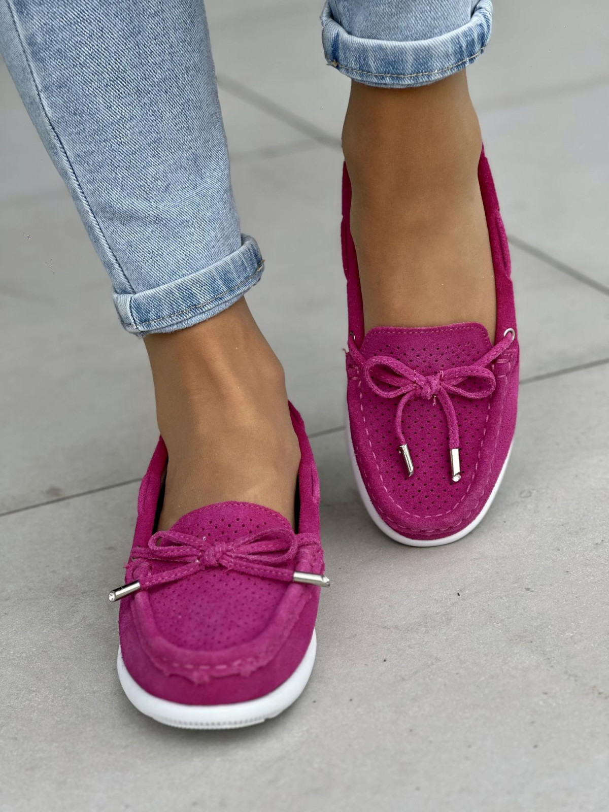 Wyjątkowe ażurowe fuksjowe mokasyny damskie, skóra naturalna