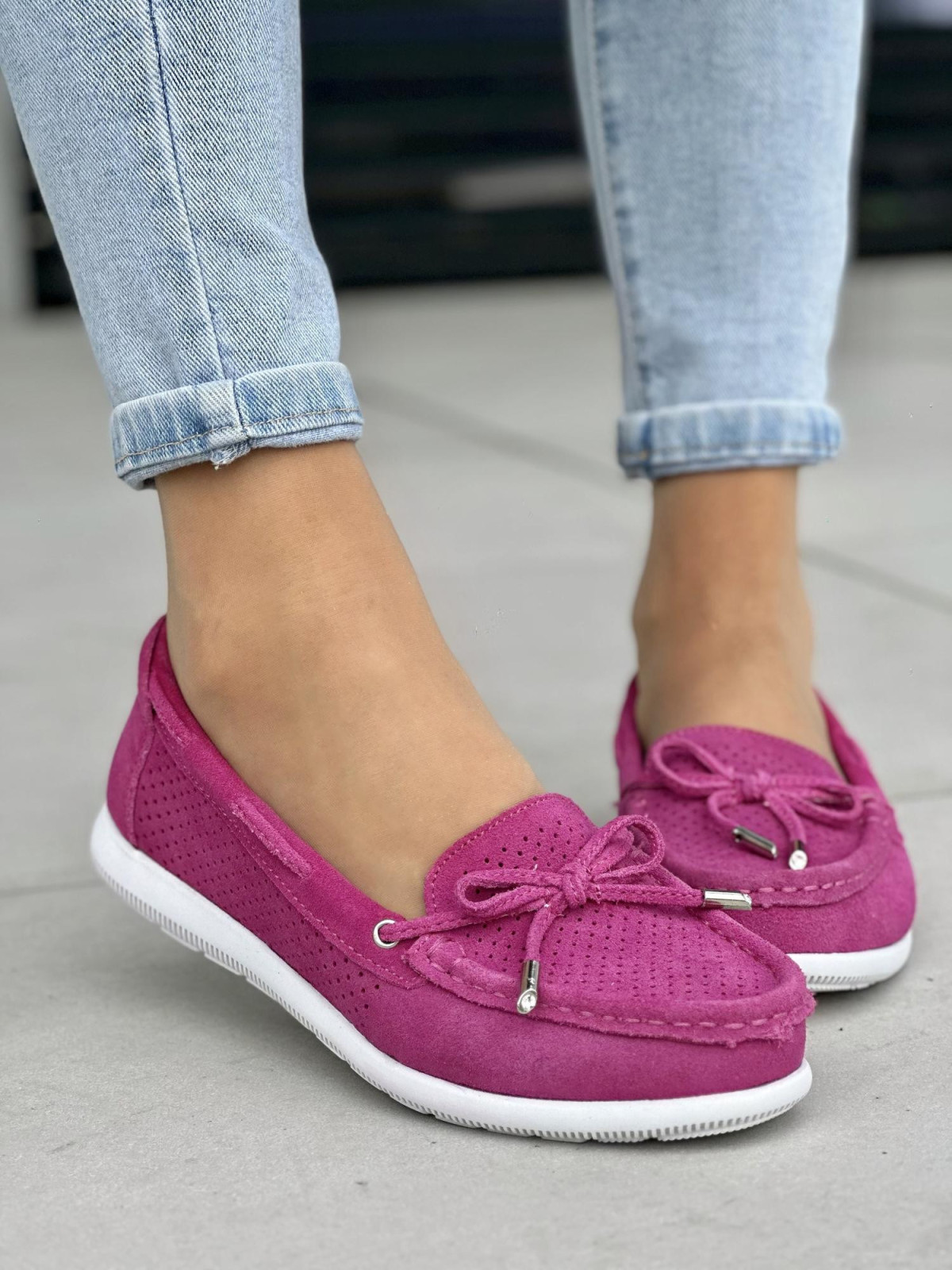 Wyjątkowe ażurowe fuksjowe mokasyny damskie, skóra naturalna