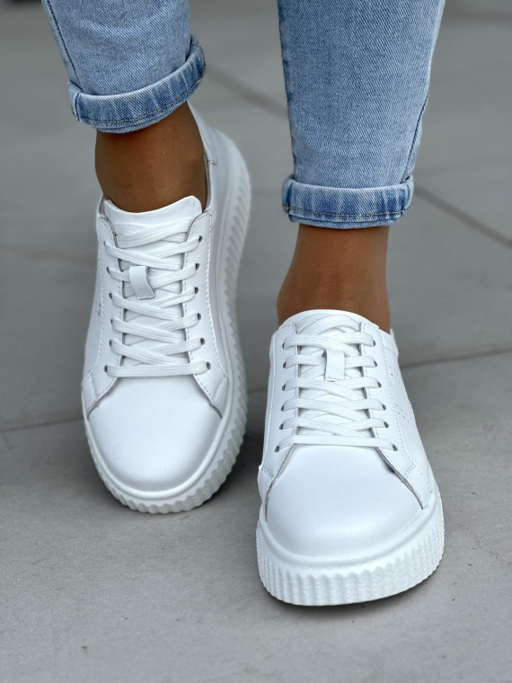 Lekkie i wygodne białe trampki damskie na wyższej podeszwie, skóra naturalna