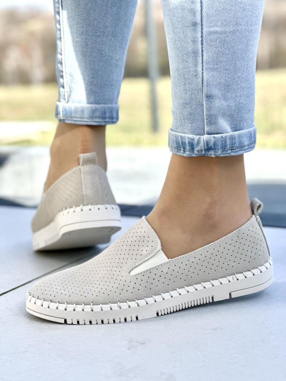 Bardzo wygodne i lekkie beżowe mokasyny damskie, skóra naturalna