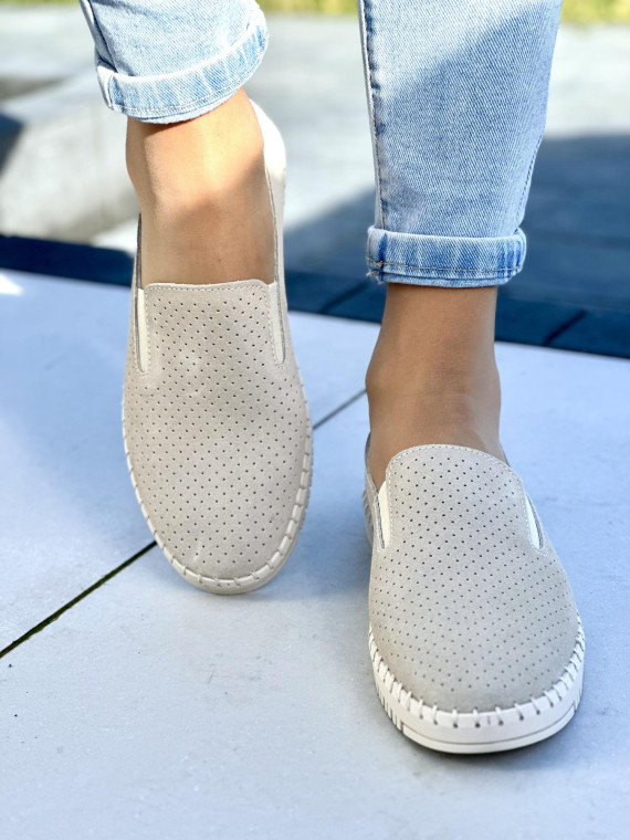 Bardzo wygodne i lekkie beżowe mokasyny damskie, skóra naturalna