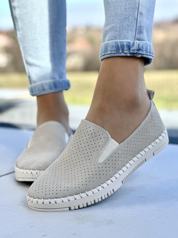 Bardzo wygodne i lekkie beżowe mokasyny damskie, skóra naturalna