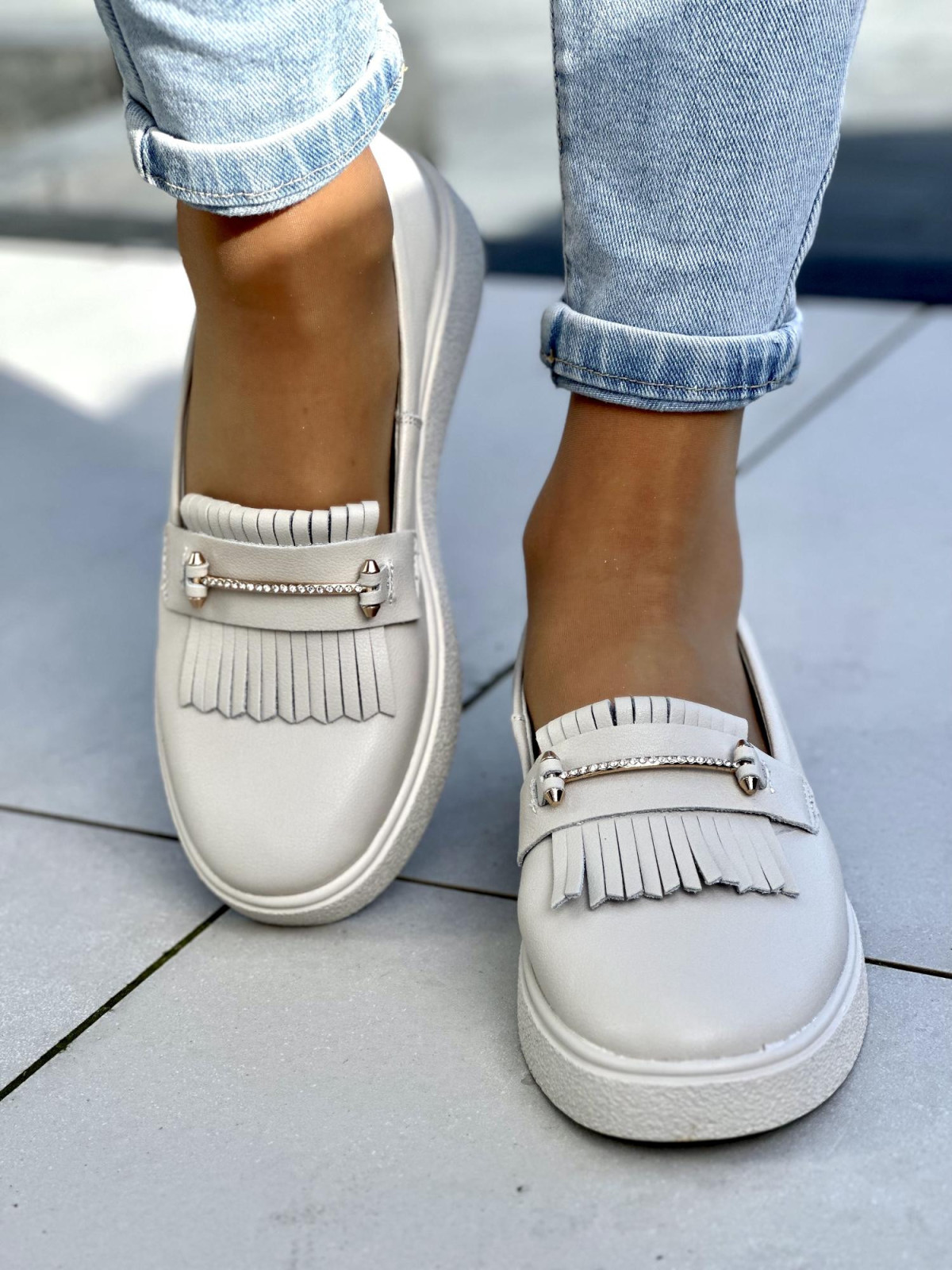 Bardzo lekkie beżowe mokasyny damskie skóra naturalna