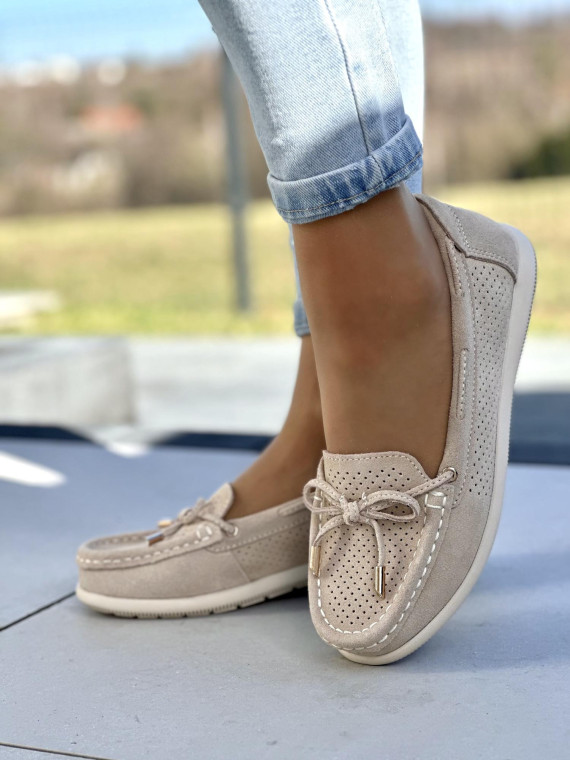 Bardzo wygodne i lekkie beżowe mokasyny damskie, skóra naturalna