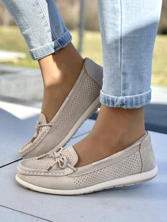 Bardzo wygodne i lekkie beżowe mokasyny damskie, skóra naturalna