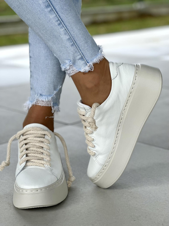 Białe trampki damskie skórzane