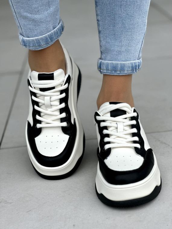 Niepowtarzalne beżowo-czarne trampki damskie na platformie, skóra naturalna