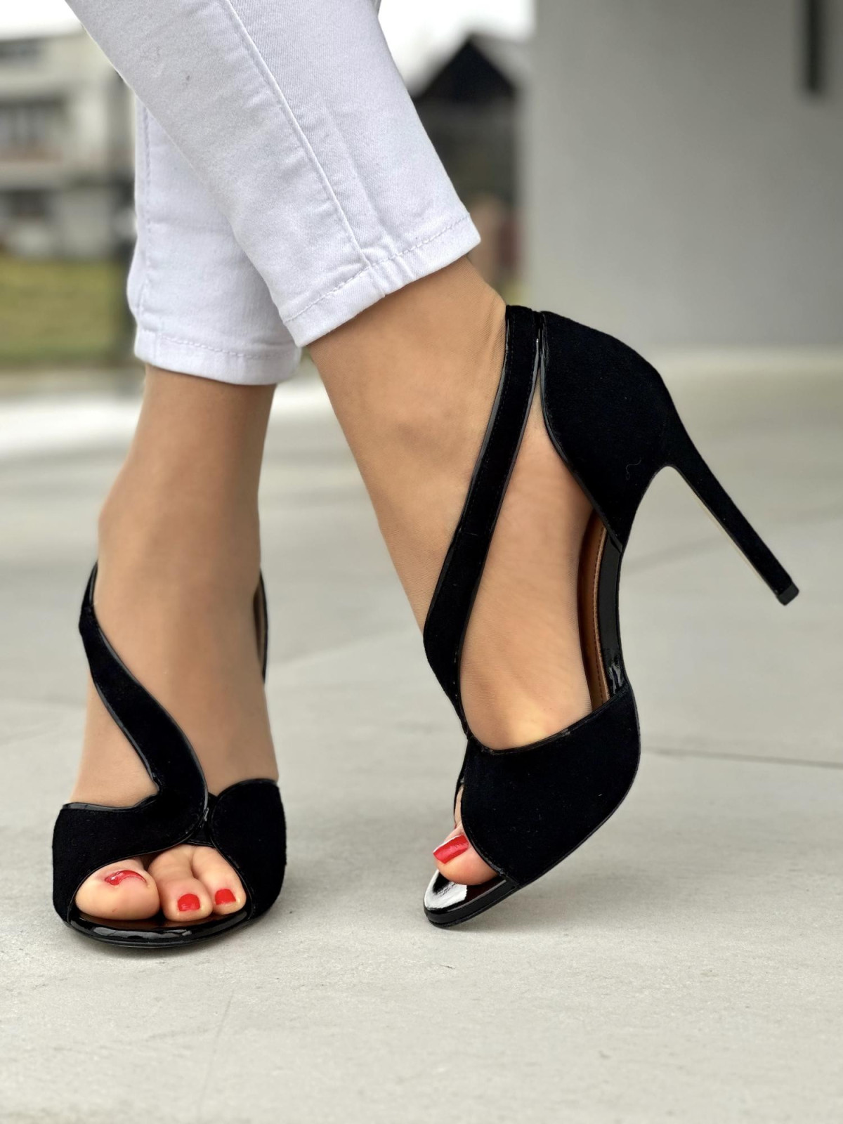 Czarne sandały damskie skórzane