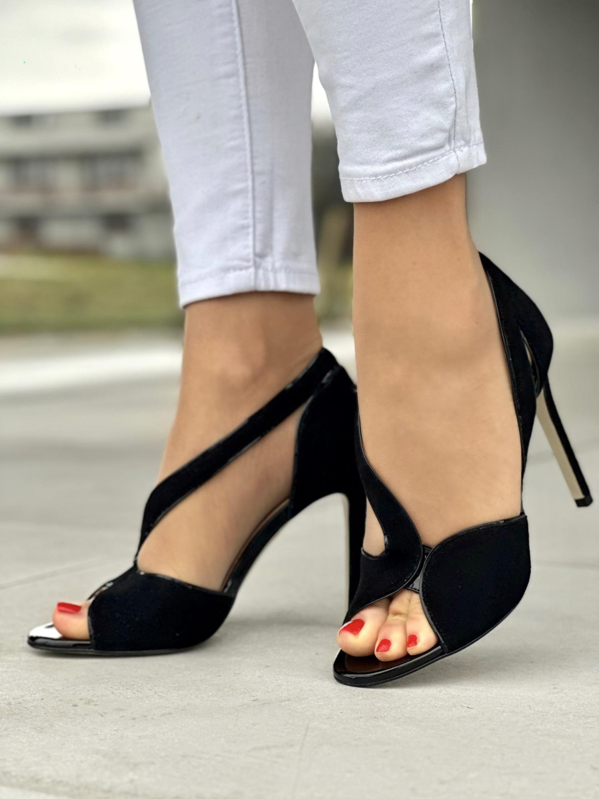 Czarne sandały damskie skórzane