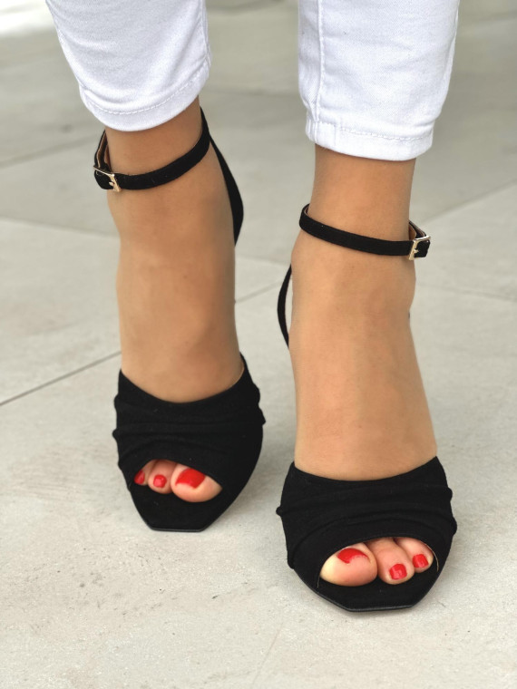 Czarne sandały damskie skórzane