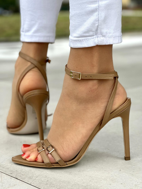 Beżowe sandały damskie skórzane