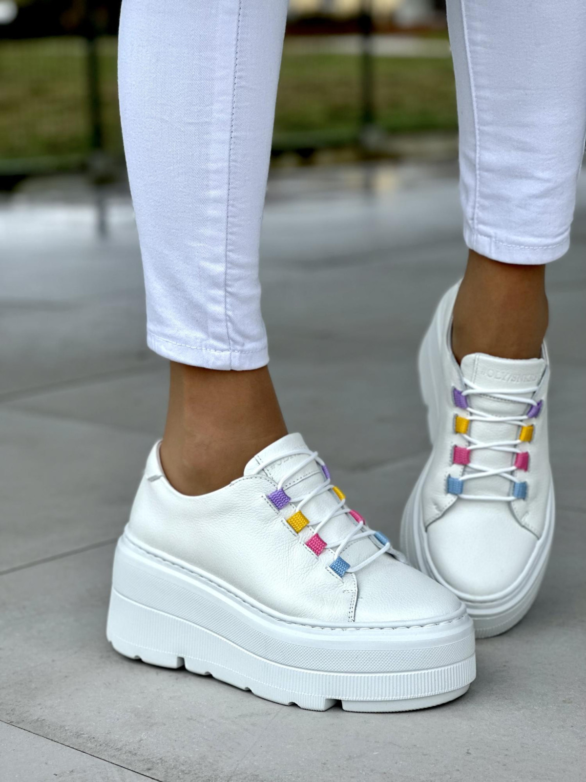 Białe trampki damskie skórzane