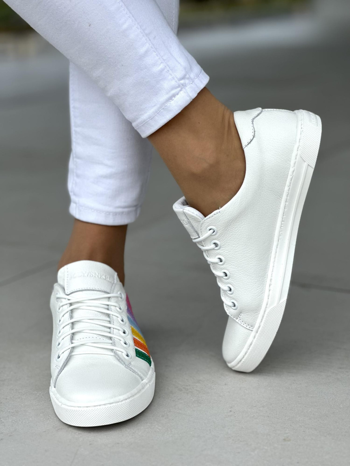 Białe trampki damskie skórzane