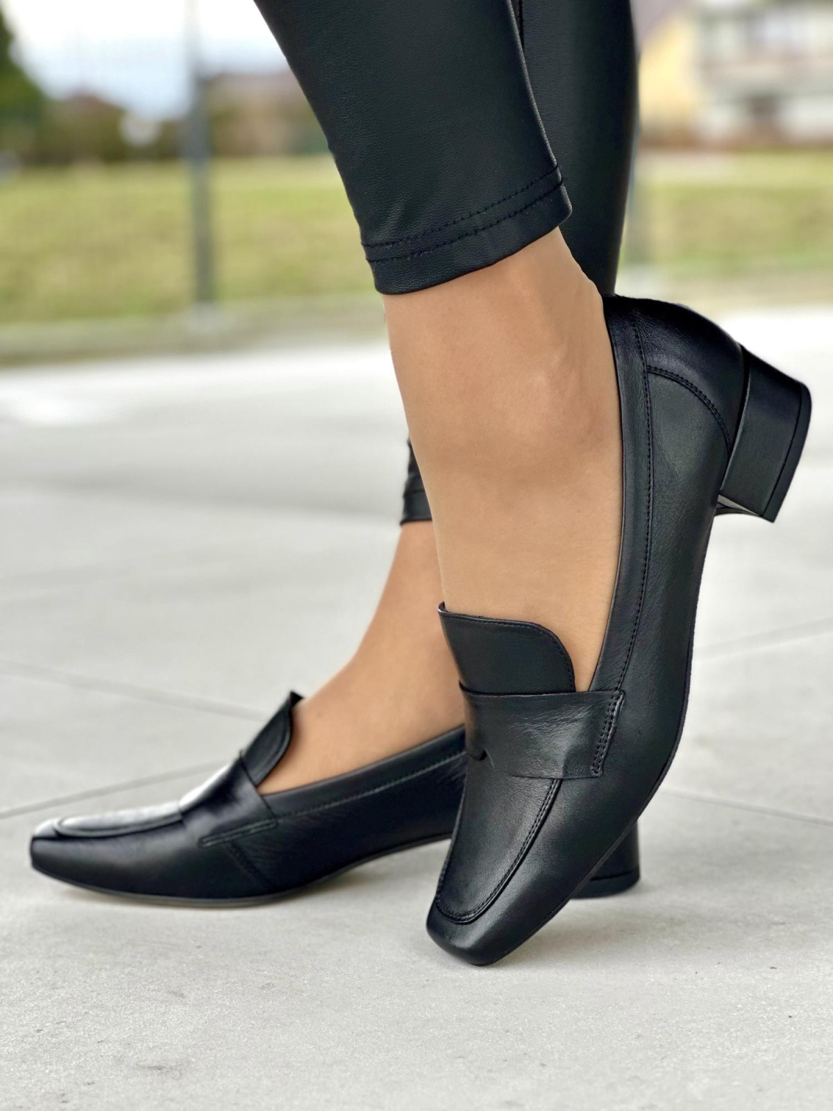 Czarne półbuty damskie, skóra naturalna