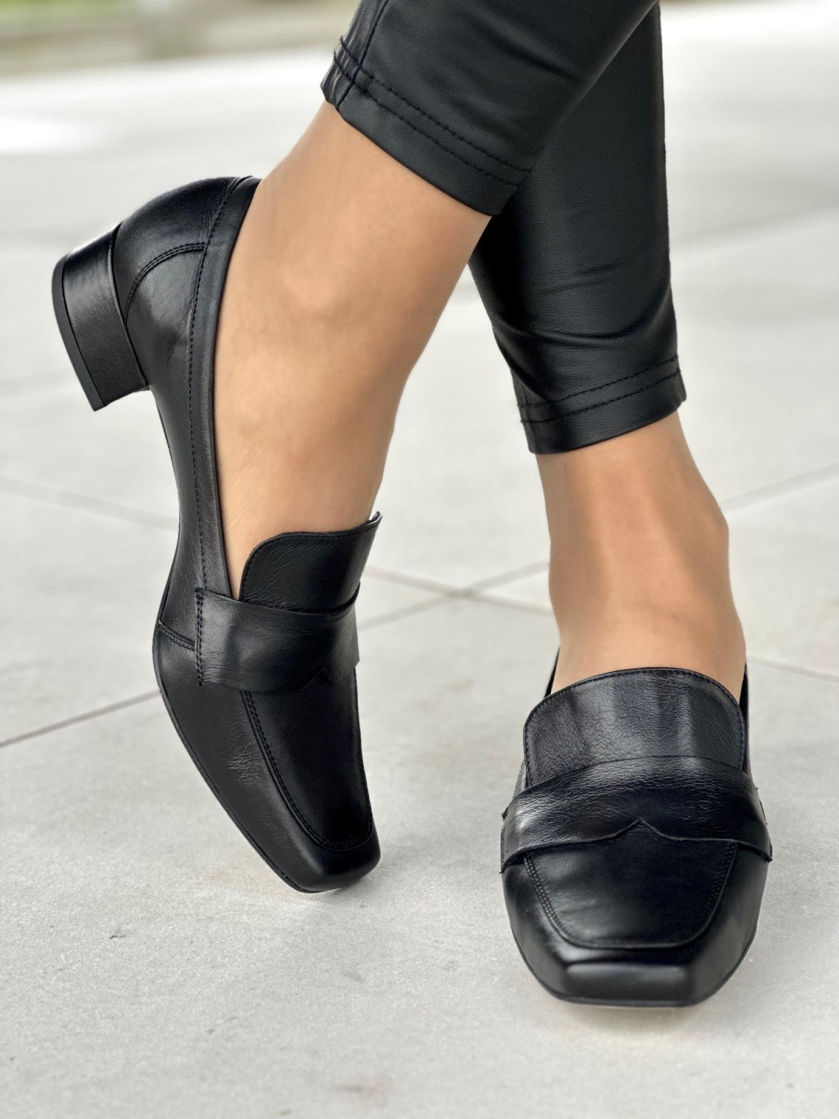 Czarne półbuty damskie, skóra naturalna