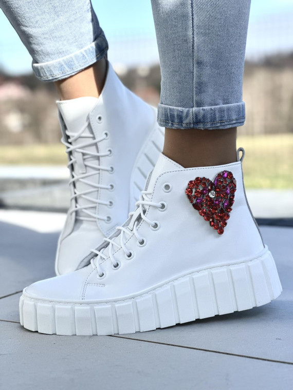 Białe trampki damskie na wyższej lekkiej podeszwie, skóra naturalna