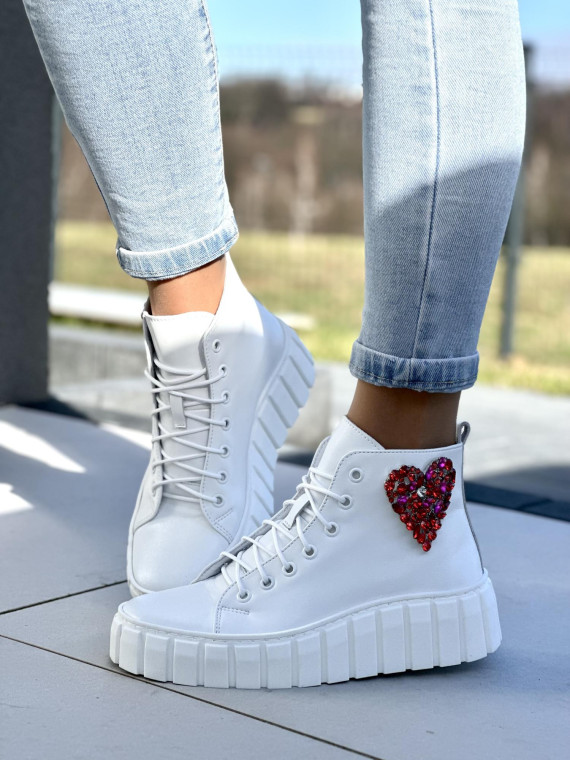 Białe trampki damskie na wyższej lekkiej podeszwie, skóra naturalna