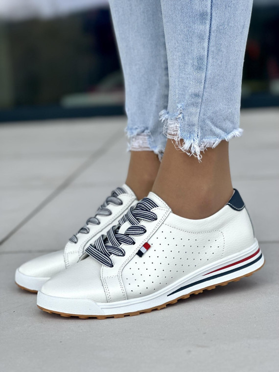 Białe trampki damskie skórzane