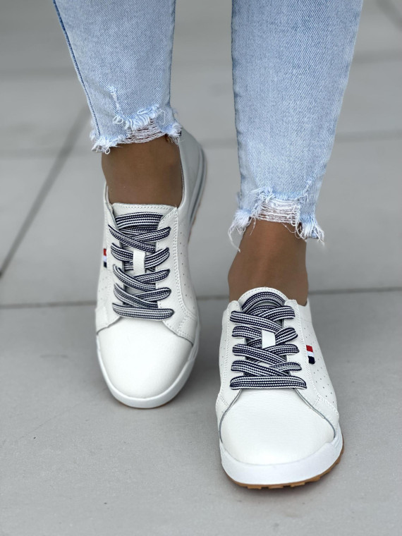 Białe trampki damskie skórzane