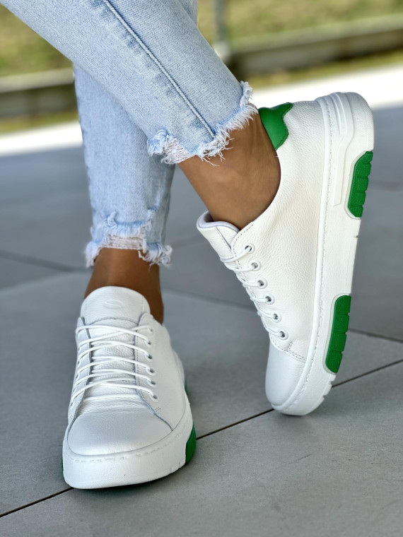 Białe trampki damskie skórzane