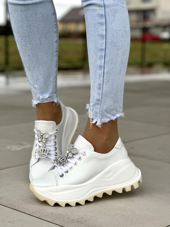 Białe sneakersy damskie skórzane