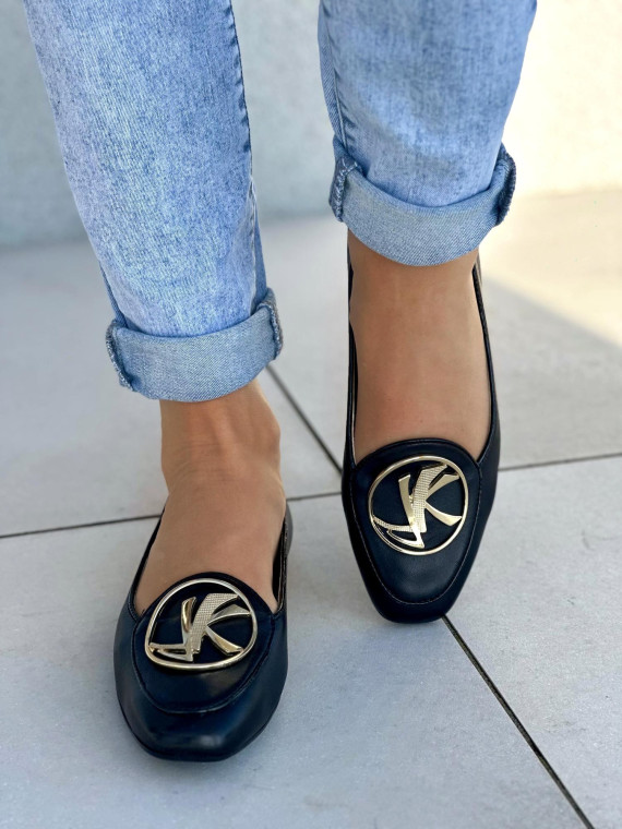 Piękne czarne baleriny damskie ze złotą ozdobą, skóra naturalna