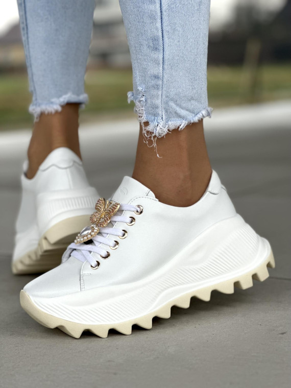 Unikalne białe sneakersy damskie, śliczne ozdoby, skóra naturalna