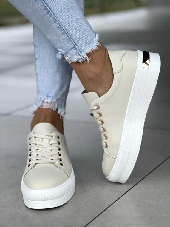 Lekkie beżowe trampki damskie ze złotymi delatami, skóra naturalna