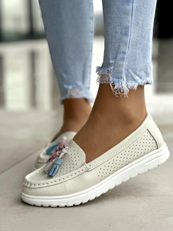 Ażurowe lekkie beżowe mokasyny damskie, skóra naturalna