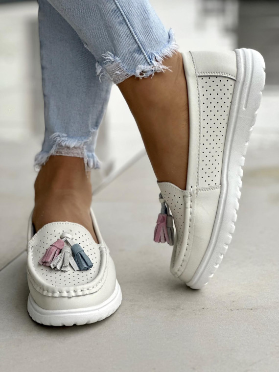 Ażurowe lekkie beżowe mokasyny damskie, skóra naturalna