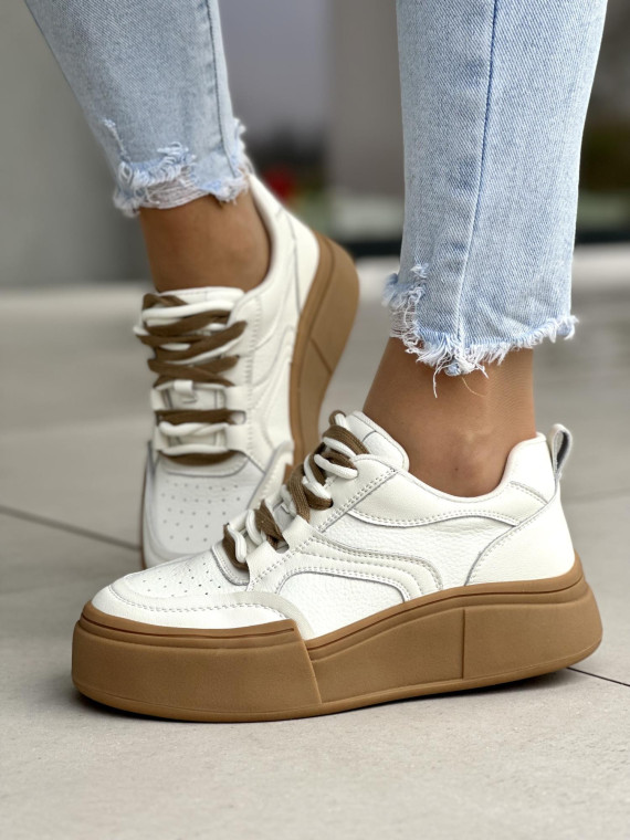 Białe trampki damskie skóra naturalna na beżowej podeszwie