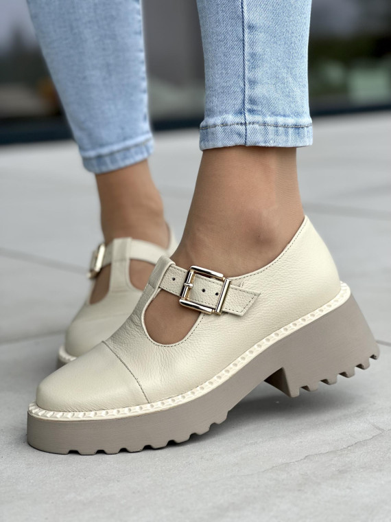 Beżowe półbuty damskie skórzane