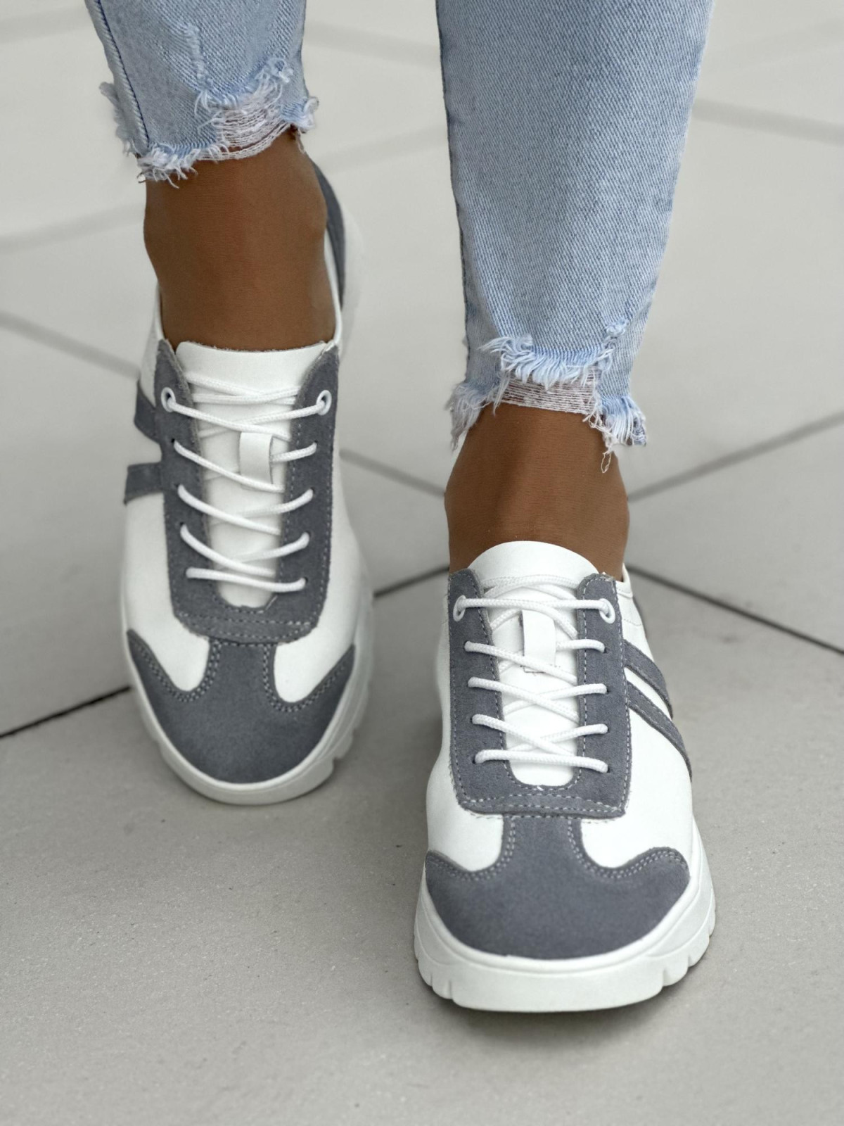 Biało-szare trampki damskie skórzane