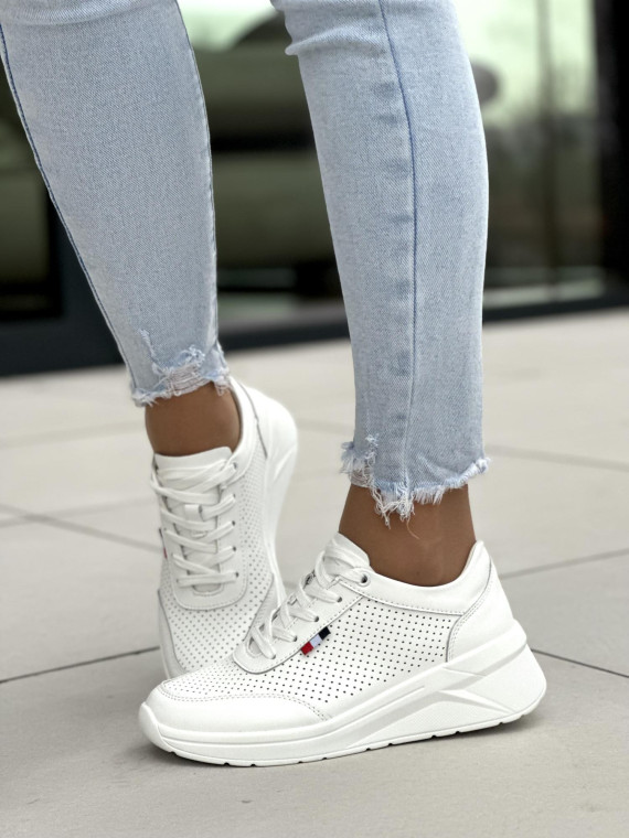Białe sneakersy damskie skórzane